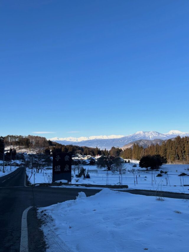 .
お天気が良い時の
ここからの景色、最高です🤩
気持ちがいい〜！！
アルプスがきれい⛰️⛰️⛰️