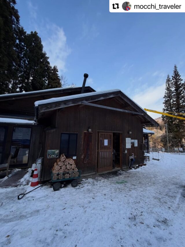 .
ご来場ありがとうございました😊✨✨

#Repost @mocchi_traveler with @use.repost
・・・
元旦朝に訪れた地元の秘湯♨️
withおじいちゃんおばあちゃん👨🏻‍🦳👵🏻

山小屋風の建屋と残雪が雰囲気よかった⛄️
源泉掛け流しの療養湯とのことで身体の芯からぽっかぽかになりました✨

冬はスタッドレスと四駆車がないと辿り着けないので注意⚠️

今年はたくさん温泉活したい！！

#子安温泉
#高山村
#温泉活動