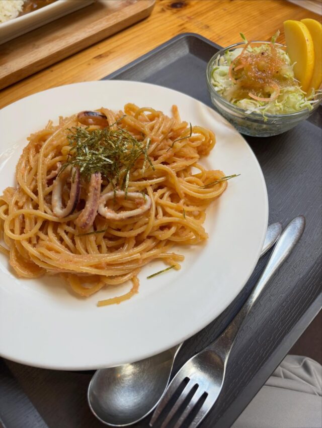 .
子安温泉はパスタもおいしい🥰
こちらは #たらこパスタ ¥1,000
ミニサラダ付きです🥗