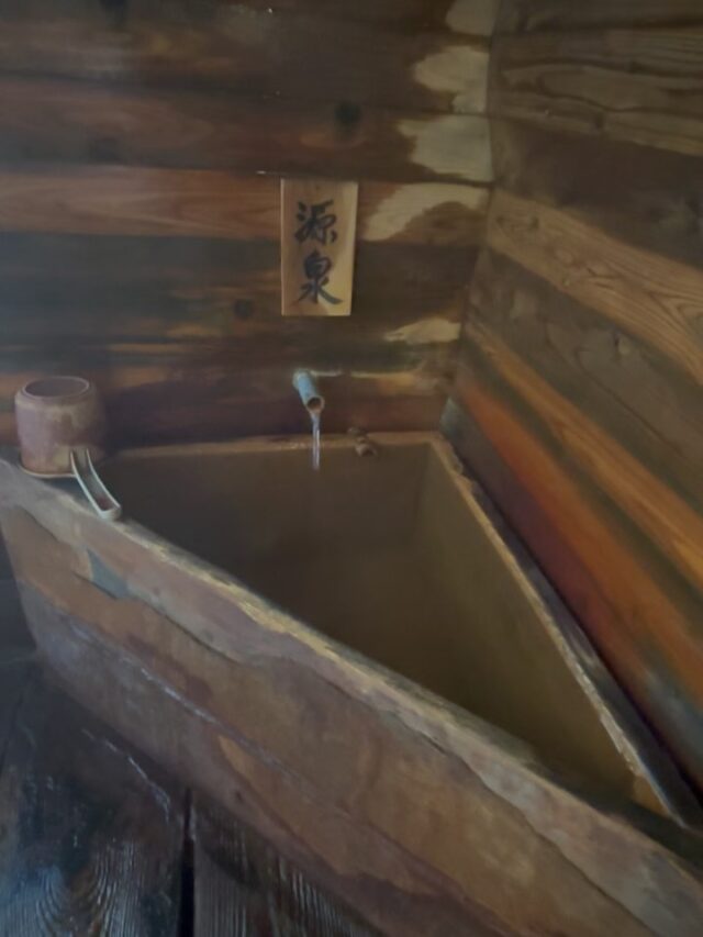 .
寒い日は温泉がいちばん🥹☝️
湯気がもっくもくです！