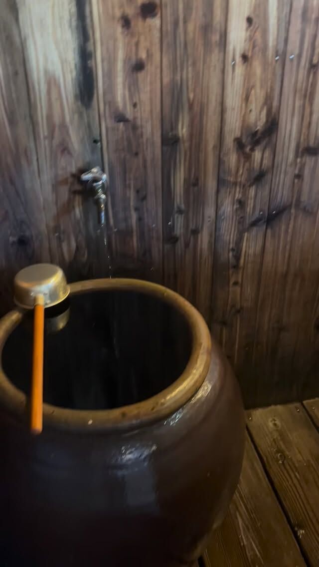 .
こちら女湯💁‍♀️
シャワーは3つ

改装中の新しい建物は
シャワーの数がもっと増えるとのことです😆